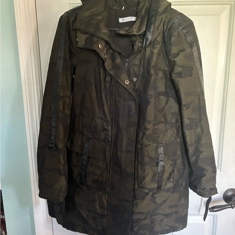 blanc noir Olive Camo Utility Jacket with Hood and Leather Trim